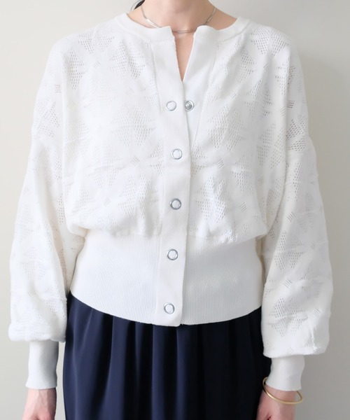 DOLLUPOOPS(ドールアップウップス)の「Flower Jacquard Knit Top(フラワージャガードニットトップス)(カーディガン/ボレロ・レディース・オフホワイト・FREE)」の10枚目の写真