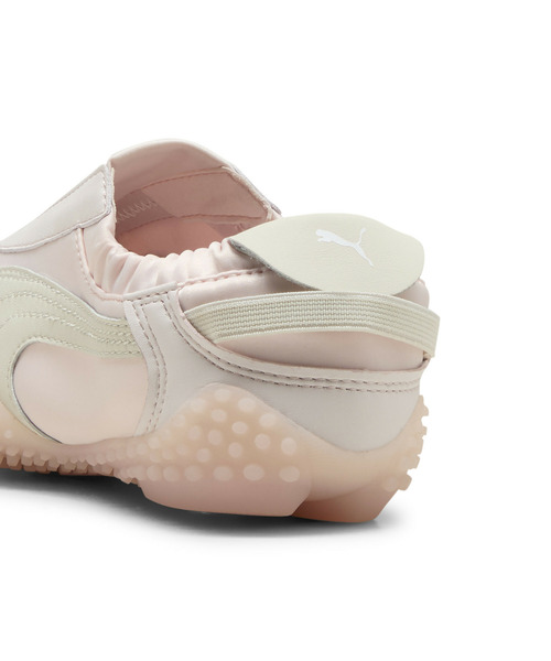 PUMA(プーマ)の「PUMA プーマ ウィメンズ モストロ ムーブ ヴィーナス スニーカー(スニーカー・レディース・ブラック×ホワイト/オフホワイト/ピンク系その他/チョコ・23.0cm/22.5cm/23.5cm/24.5cm/24.0cm/25.0cm)」の16枚目の写真