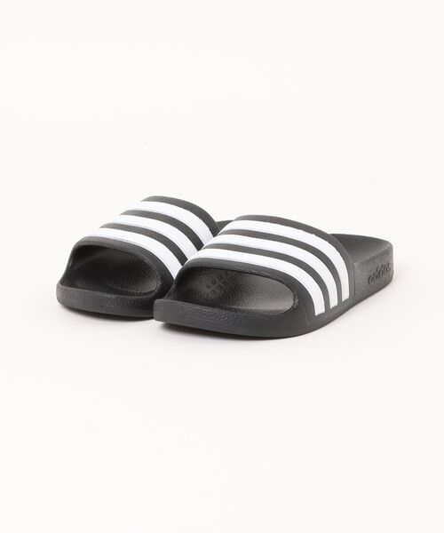 adidas(アディダス)の「【adidas】ADILETTE AQUA K(サンダル・キッズ・ブラック×ホワイト・19.0cm/20.0cm/21.0cm/22.0cm/23.0cm)」の1枚目の写真