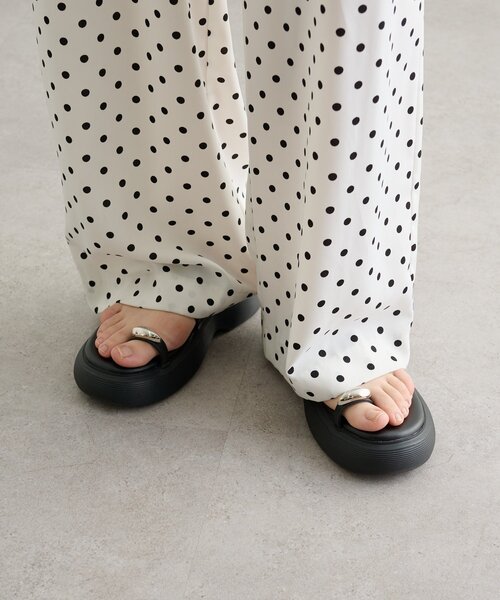 mystic（ミスティック）の「ボリュームソールモチーフサンダル（サンダル・レディース・ブラック・36/37/38）」の6枚目の写真