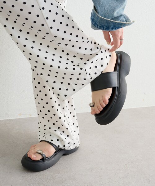 mystic（ミスティック）の「ボリュームソールモチーフサンダル（サンダル・レディース・ブラック・36/37/38）」の7枚目の写真