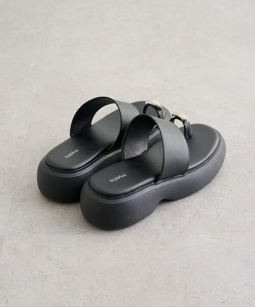 mystic（ミスティック）の「ボリュームソールモチーフサンダル（サンダル・レディース・ブラック・36/37/38）」の3枚目の写真