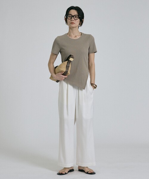 qualite（カリテ）の「【大人ラメ×スリット】ラメテレコTシャツ/春服/夏服（Tシャツ/カットソー・レディース・ブラック/オフホワイト/ベージュ・フリー）」の10枚目の写真