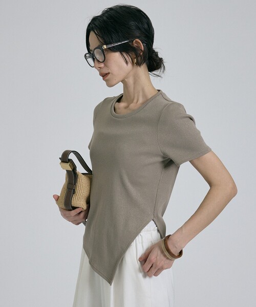 qualite（カリテ）の「【大人ラメ×スリット】ラメテレコTシャツ/春服/夏服（Tシャツ/カットソー・レディース・ブラック/オフホワイト/ベージュ・フリー）」の11枚目の写真