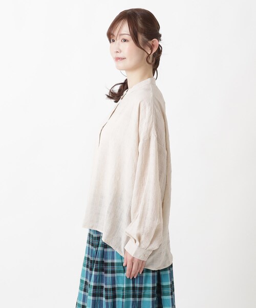 one'sterrace(ワンズテラス)の「バンドカラー シアーチェックシャツ(シャツ/ブラウス・レディース・ブラック系8/ライトグリーン系/ライトグレー系8・02)」の9枚目の写真