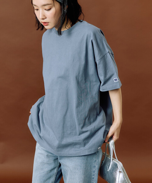 FREAK'S STORE(フリークスストア)の「限定展開 RUSSELL ATHLETIC × FREAK'S STORE/ラッセルアスレチック 別注 ビッグ シルエット 半袖 Tシャツ(Tシャツ/カットソー・レディース・オフホワイト/ネイビー/ブラック/サックスブルー/ライトグレー/レッド・フリ-)」の14枚目の写真