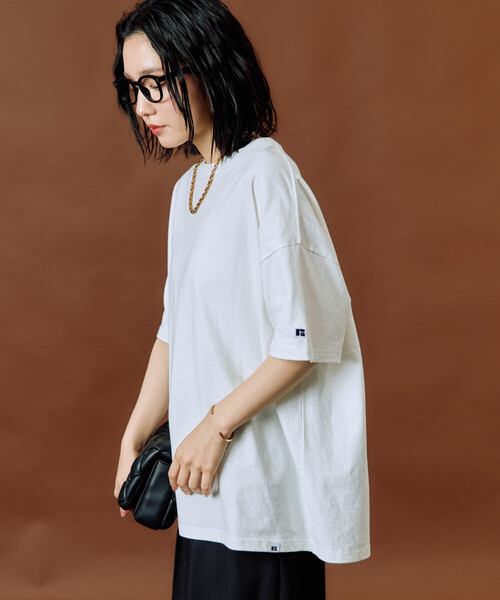 FREAK'S STORE(フリークスストア)の「限定展開 RUSSELL ATHLETIC × FREAK'S STORE/ラッセルアスレチック 別注 ビッグ シルエット 半袖 Tシャツ(Tシャツ/カットソー・レディース・オフホワイト/ネイビー/ブラック/サックスブルー/ライトグレー/レッド・フリ-)」の22枚目の写真
