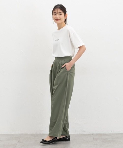 Honeys(ハニーズ)の「【ハニさら・接触冷感・UVカット・遮熱】きれいめロゴTシャツ(Tシャツ/カットソー・レディース・ベージュ/ブラック/モカ/ライトブルー/オフホワイト・LL/S/M/L)」の8枚目の写真