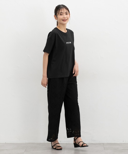 Honeys(ハニーズ)の「【ハニさら・接触冷感・UVカット・遮熱】きれいめロゴTシャツ(Tシャツ/カットソー・レディース・ベージュ/ブラック/モカ/ライトブルー/オフホワイト・LL/S/M/L)」の10枚目の写真