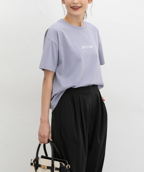 Honeys(ハニーズ)の「【ハニさら・接触冷感・UVカット・遮熱】きれいめロゴTシャツ(Tシャツ/カットソー・レディース・ベージュ/ブラック/モカ/ライトブルー/オフホワイト・LL/S/M/L)」の14枚目の写真