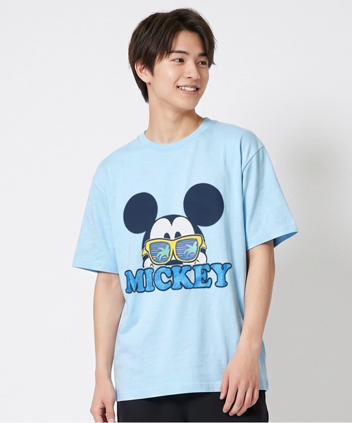 BABYDOLL(ベビードール)の「親子お揃い ディズニー リゾート柄レンチキュラーTシャツ 1587A(Tシャツ/カットソー・メンズ・ブルー/ライトブルー/ホワイト系1/ホワイト系2/イエロー×グリーン/パープル・ユニセックスS/ユニセックスM/ユニセックスL/ユニセックスXL)」の4枚目の写真