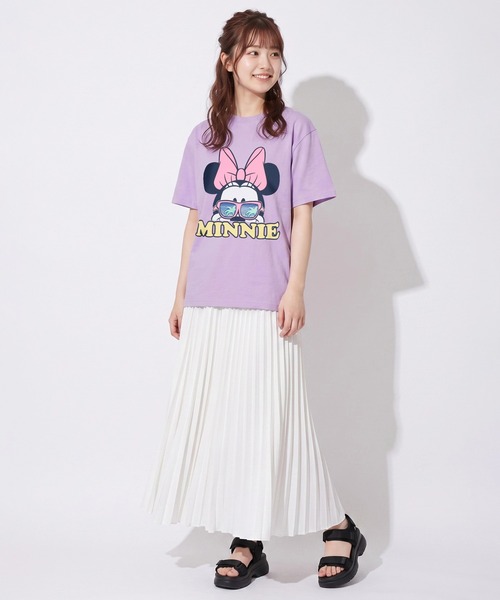 BABYDOLL(ベビードール)の「親子お揃い ディズニー リゾート柄レンチキュラーTシャツ 1587A(Tシャツ/カットソー・メンズ・ブルー/ライトブルー/ホワイト系1/ホワイト系2/イエロー×グリーン/パープル・ユニセックスS/ユニセックスM/ユニセックスL/ユニセックスXL)」の17枚目の写真