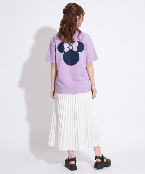 BABYDOLL(ベビードール)の「親子お揃い ディズニー リゾート柄レンチキュラーTシャツ 1587A(Tシャツ/カットソー・メンズ・ブルー/ライトブルー/ホワイト系1/ホワイト系2/イエロー×グリーン/パープル・ユニセックスS/ユニセックスM/ユニセックスL/ユニセックスXL)」の18枚目の写真
