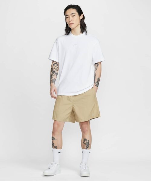 NIKE(ナイキ)の「ナイキ スポーツウェア プレミアム エッセンシャルズ メンズ Tシャツ / Nike Sportswear Premium Essentials Men's T-Shirt IH1122-100 White(Tシャツ/カットソー・メンズ・ホワイト・XL/S/M/L/2XL)」の2枚目の写真