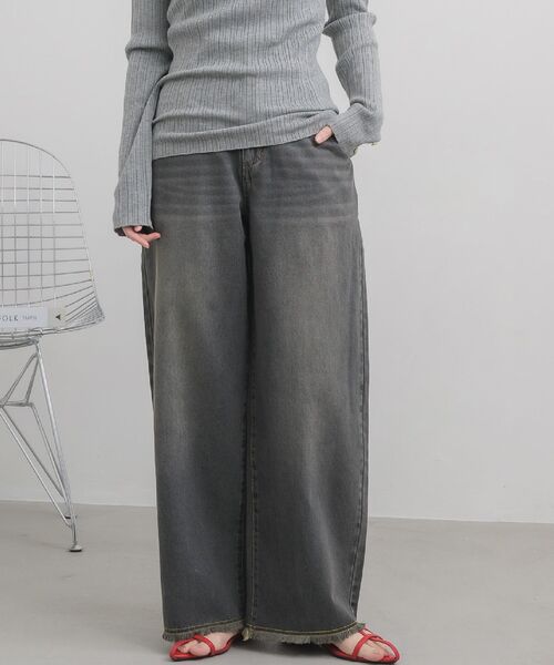 RETRO GIRL(レトロガール)の「ハイウエストカーブデニムPT(デニムパンツ・レディース・ブラック/ブルー・MEDIUM/LARGE)」の2枚目の写真