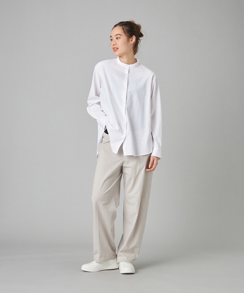 Chacott(チャコット)の「EasyCare+ノーカラーシャツ(カバーオール・レディース・ホワイト/ライトグレー/ライラック・M)」の4枚目の写真