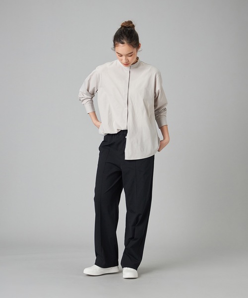 Chacott(チャコット)の「EasyCare+ノーカラーシャツ(カバーオール・レディース・ホワイト/ライトグレー/ライラック・M)」の13枚目の写真