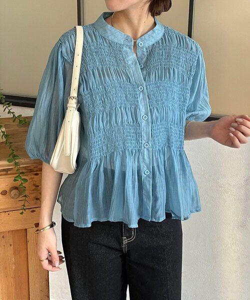 Thevon(ゼボン)の「シアーシャーリング5分袖ブラウス(シャツ/ブラウス・レディース・ブラック/アイボリー/サックスブルー・FREE)」の2枚目の写真