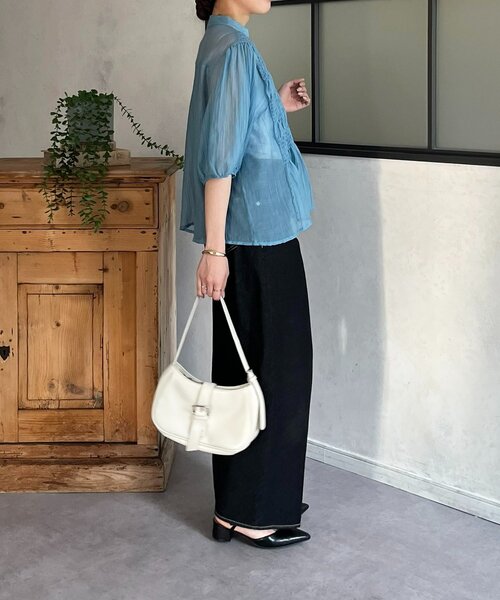 Thevon(ゼボン)の「シアーシャーリング5分袖ブラウス(シャツ/ブラウス・レディース・ブラック/アイボリー/サックスブルー・FREE)」の15枚目の写真