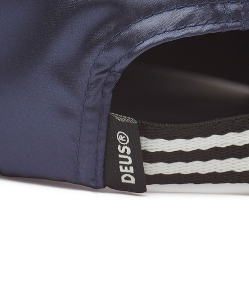 DEUS EX MACHINA(デウスエクスマキナ)の「(DEUS EX MACHINA)SUKA SATIN BALL CAP(キャップ・レディース・ネイビー・ONE SIZE)」の7枚目の写真