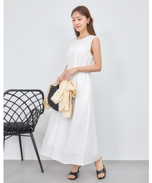 COHINA(コヒナ)の「【Made in India】スモッキングデザインワンピース 【低身長・小柄女性】(ワンピース・レディース・ホワイト/ブラック/レッド・SHORT/REGULAR)」の17枚目の写真