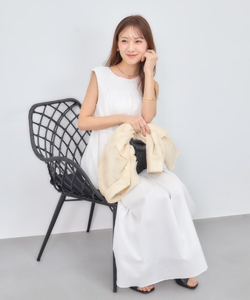 COHINA(コヒナ)の「【Made in India】スモッキングデザインワンピース 【低身長・小柄女性】(ワンピース・レディース・ホワイト/ブラック/レッド・SHORT/REGULAR)」の19枚目の写真