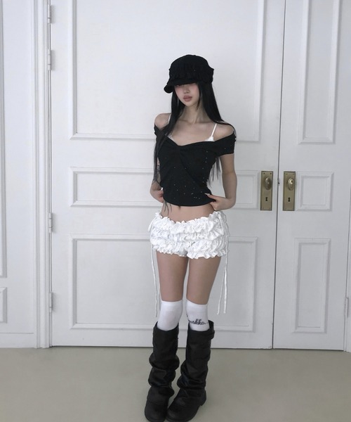 THEAIRTOWN(ジエアタウン)の「pearl ribbon top(Tシャツ/カットソー・レディース・ベージュ/ホワイト/ピンク/ブラック・FREE)」の11枚目の写真