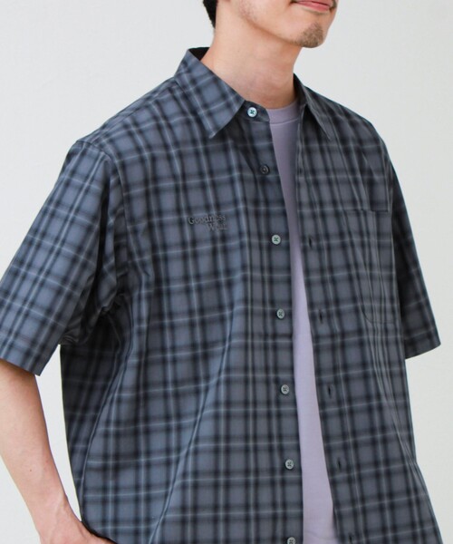 GLOSTER(グロスター)の「GOODNESS刺繍 オンブレー ショートスリーブシャツ(シャツ/ブラウス・メンズ・ブラック系その他/ブルー系その他・L/M/S)」の4枚目の写真