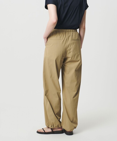 MARW UNITED ARROWS（マルゥ ユナイテッドアローズ）の「＜MARW UNITED ARROWS＞ストレート イージーパンツ 撥水（その他パンツ・レディース・ベージュ/ナチュラル/ブラック・36/38）」の9枚目の写真