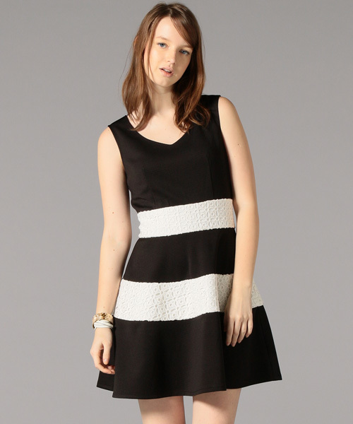 GUILD PRIME(ギルドプライム)の「【GUILD PRIME】WOMENS レースコンビフレアーショートワンピース(ワンピース・レディース・ブラック・34/36)」の1枚目の写真