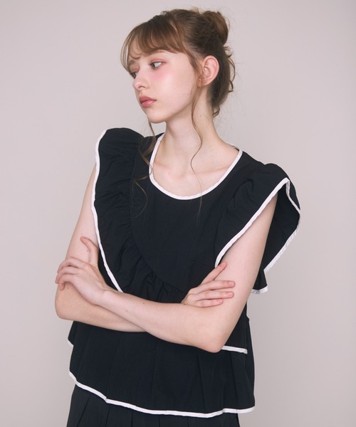 Noelie(ノエリー)の「フリルラインカットソー(Tシャツ/カットソー・レディース・ブラック/ホワイト・FREE)」の13枚目の写真