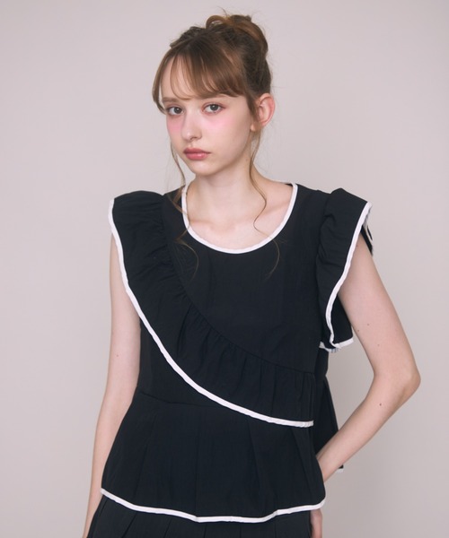 Noelie(ノエリー)の「フリルラインカットソー(Tシャツ/カットソー・レディース・ブラック/ホワイト・FREE)」の14枚目の写真