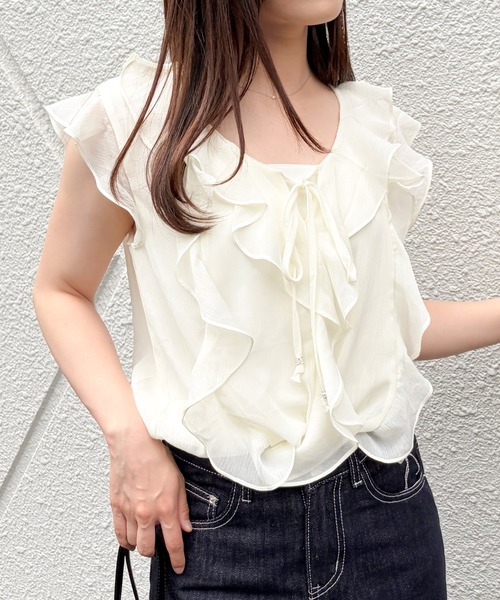 セール】MISCH MASCH｜ミッシュ マッシュのシャツ/ブラウス（ホワイト ☆新品☆ミッシュマッシュカットソーフリルビジュー付き☆