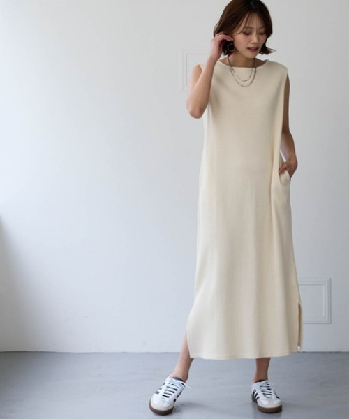 nissen(ニッセン)の「綿100%ドライタッチワッフルノースリーブロング丈ワンピース(UVカット・吸汗速乾)(ワンピース・レディース・ブラック/ライトカーキ/ナチュラル/チャコールグレー・LL/L/M/S/3L)」の9枚目の写真