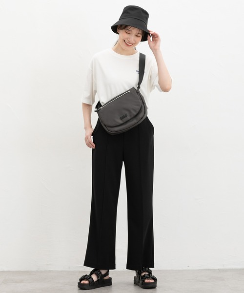 Honeys(ハニーズ)の「【抗菌防臭】ストレートパンツ(スラックス・レディース・ネイビー/ブラック/グレイッシュベージュ/ブラウン・3L/L/LL/M/S)」の7枚目の写真