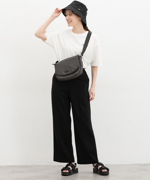 Honeys(ハニーズ)の「【抗菌防臭】ストレートパンツ(スラックス・レディース・ネイビー/ブラック/グレイッシュベージュ/ブラウン・3L/L/LL/M/S)」の8枚目の写真