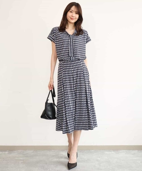 MK MICHEL KLEIN（エムケーミッシェルクラン）の「[洗える]幾何柄ジャージースカート（スカート・レディース・ブルーグリーン/ネイビー・38）」の18枚目の写真