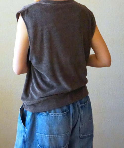 JOURNAL STANDARD LUXE(ジャーナルスタンダード ラックス)の「【SOIL】LINEN/POLYESTER PILE CREW-NECK VEST(Tシャツ/カットソー・レディース・ブラック・FREE)」の6枚目の写真