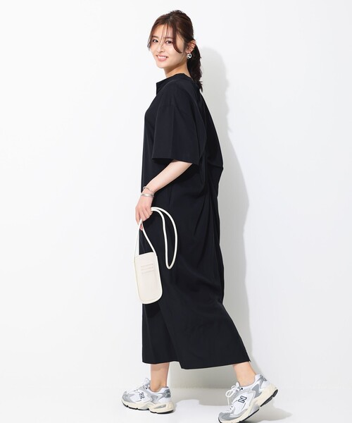 UNFILO（アンフィーロ）の「バックデザイン ワンピース（ワンピース・レディース・ブラック系/カーキ系・X-LARGE）」の3枚目の写真