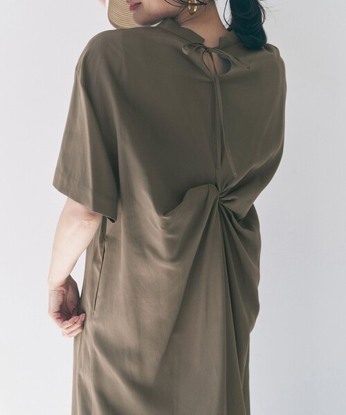 UNFILO（アンフィーロ）の「バックデザイン ワンピース（ワンピース・レディース・ブラック系/カーキ系・X-LARGE）」の6枚目の写真