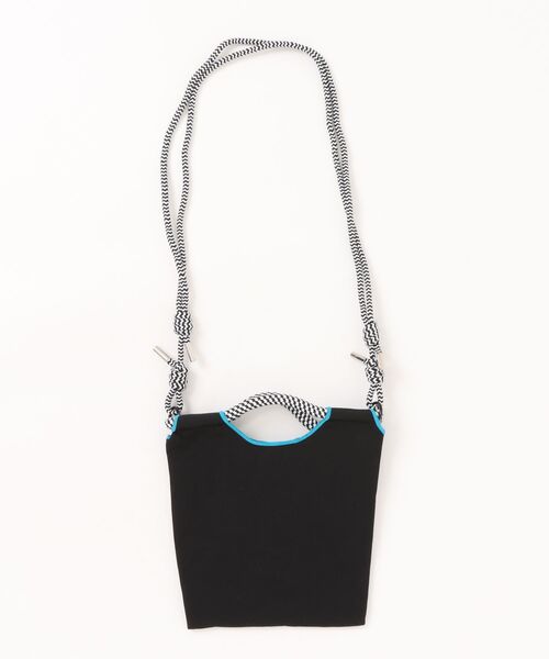 TONE SELECT GOODS(トーンセレクトグッズ)の「LESRIRE / 犬刺繍ミニショルダーバッグ L9310(ショルダーバッグ・レディース・ブラック/ピンク/ブラウン/グリーン/ブルー・FREE)」の11枚目の写真
