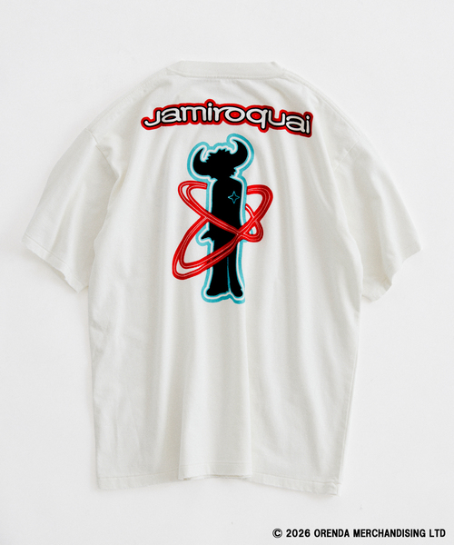 JOURNAL STANDARD relume(ジャーナルスタンダード レリューム)の「Jamiroquai / ジャミロクワイ 別注 フェードプリント Tシャツ(Tシャツ/カットソー・メンズ・ホワイト/ブラック/ライトイエロー・LARGE/MEDIUM)」の2枚目の写真