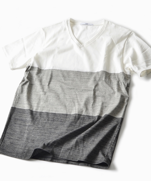 SHIPS（シップス）の「SC: SHIPS（シップス）ワイドボーダー/3ブロックカラー Vネック Tシャツ□一部予約商品（Tシャツ/カットソー・メンズ・グレー/ダークグレー/グリーン/ブルー/ライトブルー/イエロー/ピンク/その他1/ライトグレー・X-LARGE/LARGE/MEDIUM/SMALL）」の3枚目の写真