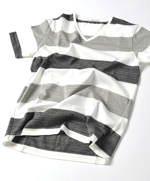 SHIPS（シップス）の「SC: SHIPS（シップス）ワイドボーダー/3ブロックカラー Vネック Tシャツ□一部予約商品（Tシャツ/カットソー・メンズ・グレー/ダークグレー/グリーン/ブルー/ライトブルー/イエロー/ピンク/その他1/ライトグレー・X-LARGE/LARGE/MEDIUM/SMALL）」の2枚目の写真