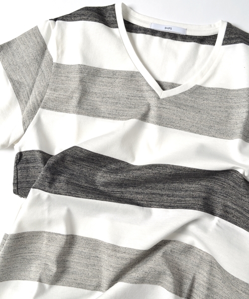 SHIPS（シップス）の「SC: SHIPS（シップス）ワイドボーダー/3ブロックカラー Vネック Tシャツ□一部予約商品（Tシャツ/カットソー・メンズ・グレー/ダークグレー/グリーン/ブルー/ライトブルー/イエロー/ピンク/その他1/ライトグレー・X-LARGE/LARGE/MEDIUM/SMALL）」の13枚目の写真