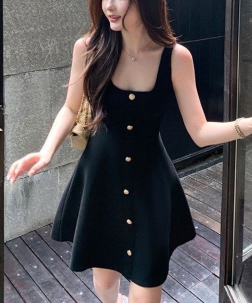 Alvia（アルビア）の「ニットキャミワンピース（ワンピース・レディース・ベージュ/ブラック・M）」の2枚目の写真