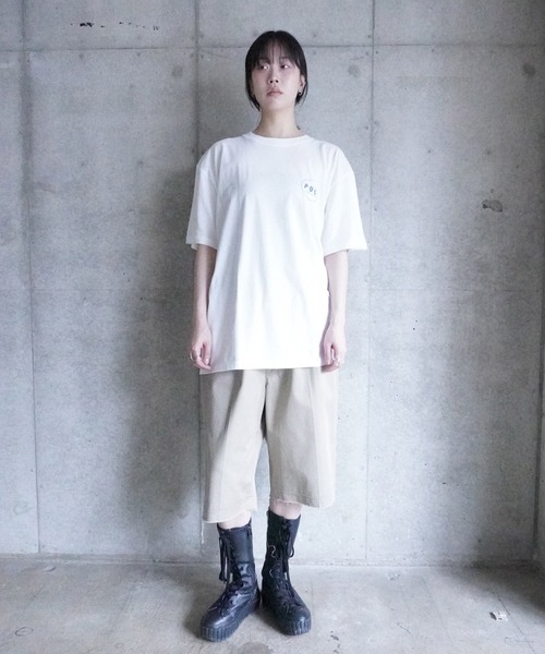 AKISHIKA design(アキシカデザイン)の「P.U.G's LIFE T-SHIRTS(Tシャツ/カットソー・メンズ・White・M/XL/L)」の12枚目の写真