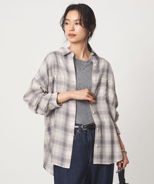 green label relaxing（グリーンレーベルリラクシング）の「［size SHORTあり］シアー チェック シャツ（シャツ/ブラウス・レディース・ブラウン/ベージュ/グレー/ブラック・FREE/SHORT）」の2枚目の写真
