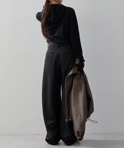 UNFORM（アンフォーム）の「【2026AW Debut】【UNFORM】カシミヤ混フーディボウタイニット（ニット/セーター・レディース・ブラック/チャコールグレー/ブラウン・FREE）」の22枚目の写真