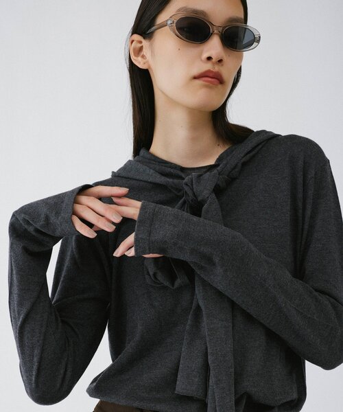 UNFORM(アンフォーム)の「【2026AW Debut】【UNFORM】カシミヤ混フーディボウタイニット(ニット/セーター・レディース・ブラック/チャコールグレー/ブラウン・FREE)」の14枚目の写真
